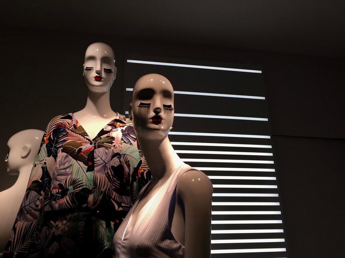 The Role of AI in Designing the Next Big Fashion Trend